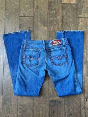Blue Cult Women’s Blue Denim Bootcut Jeans with Decorative Back Stitching
